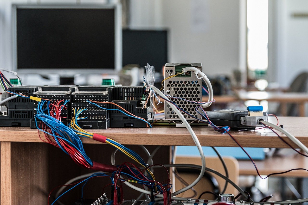 Wat is het verschil tussen een inverter en een converter
